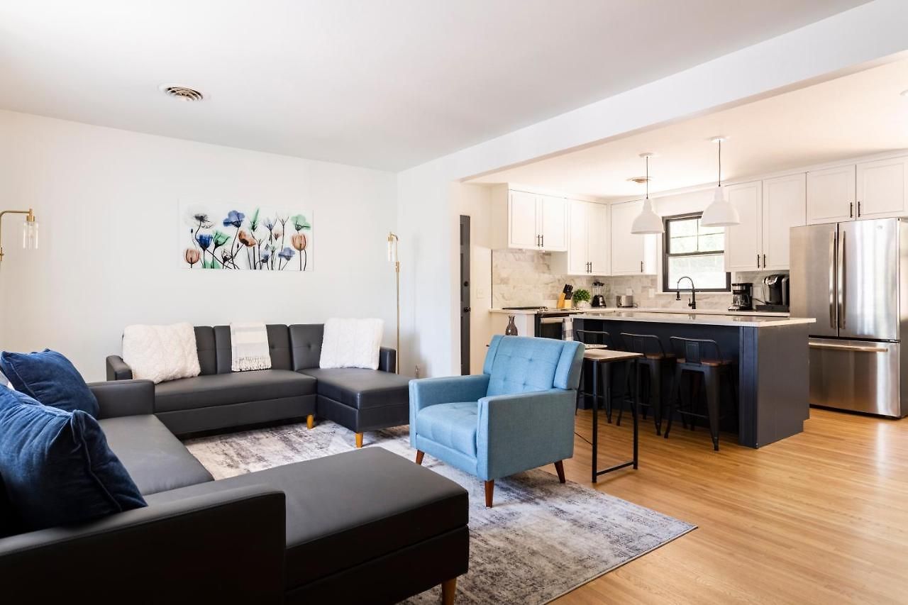 Spacious In A Quiet Neighborhood Holiday home Nashville