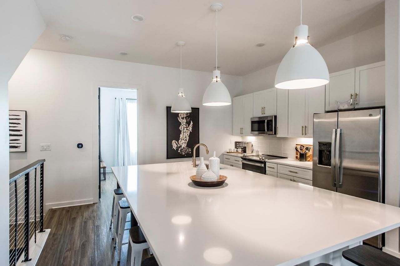 Brand New 4 Bedroom 4bath Townhome With Amazing Rooftop! *