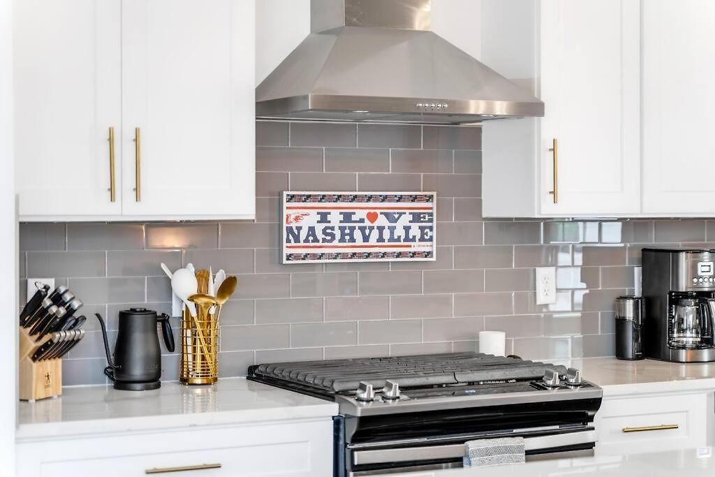 Instagrammable W/ Rooftop Deck, 3 Bdrm *