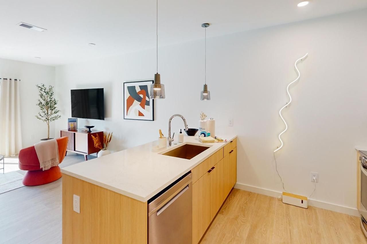 Life Of The Party, Unit #418 Holiday home Nashville