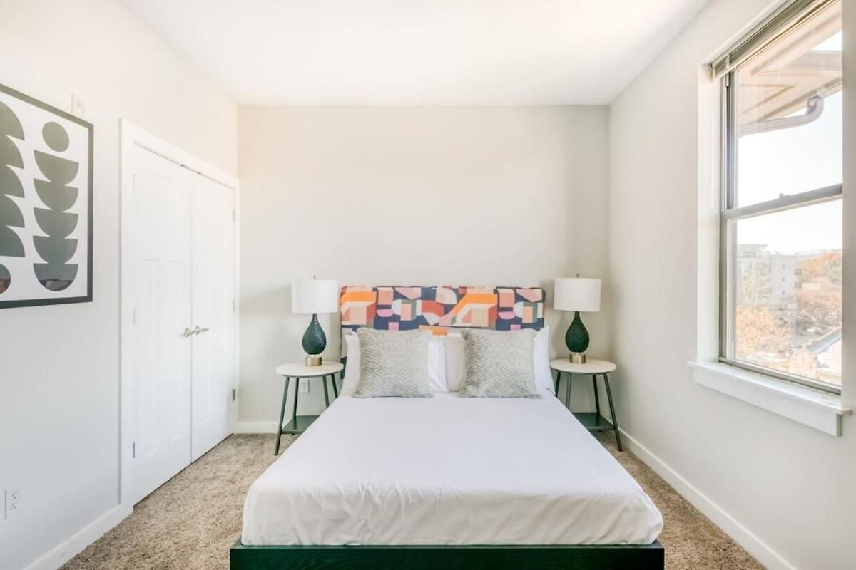 Cozysuites Two Classy Music Row Apartment