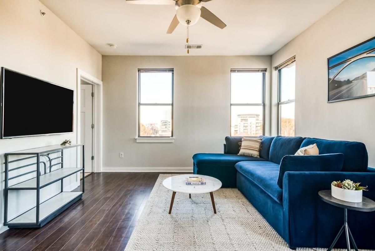Two Cozysuites Modern Music Row Nashville