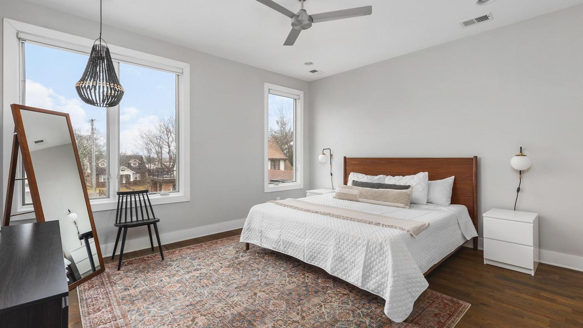 Holiday home Modern Luxury Rooftop Deck, 3 Mi To Downtown *