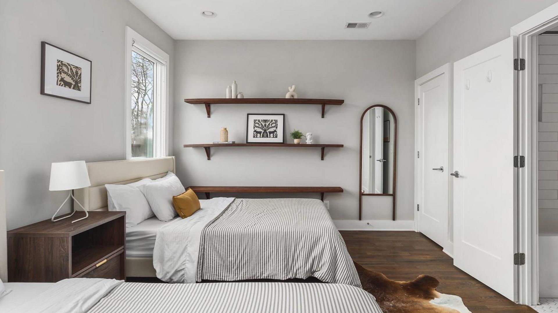 Modern Luxury Rooftop Deck, 3 Mi To Downtown Holiday home *