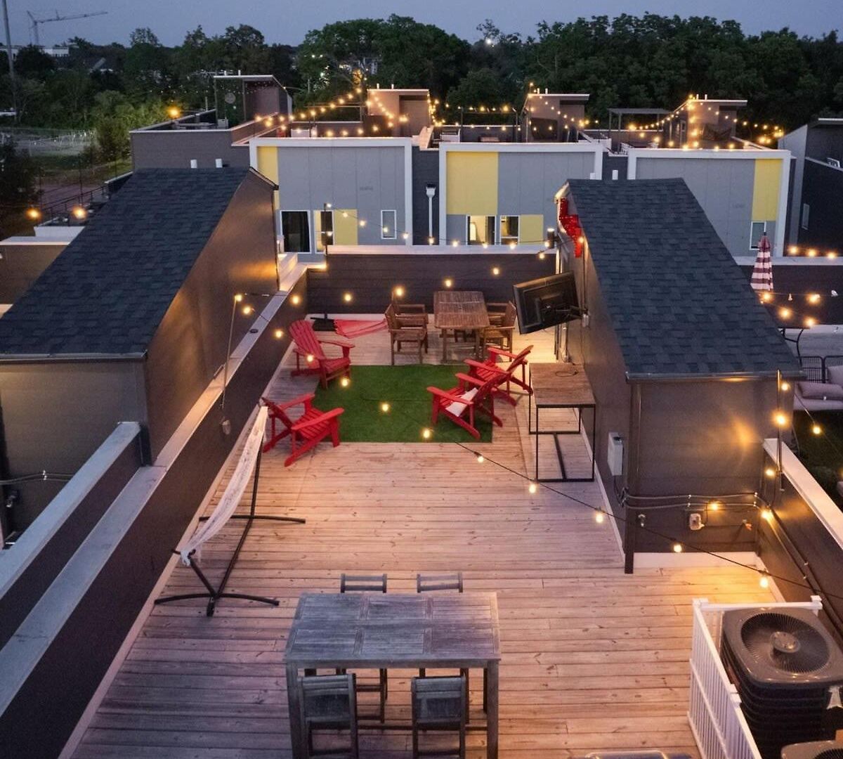 Carrie Underwood's East Side Rooftop Game Holiday home *