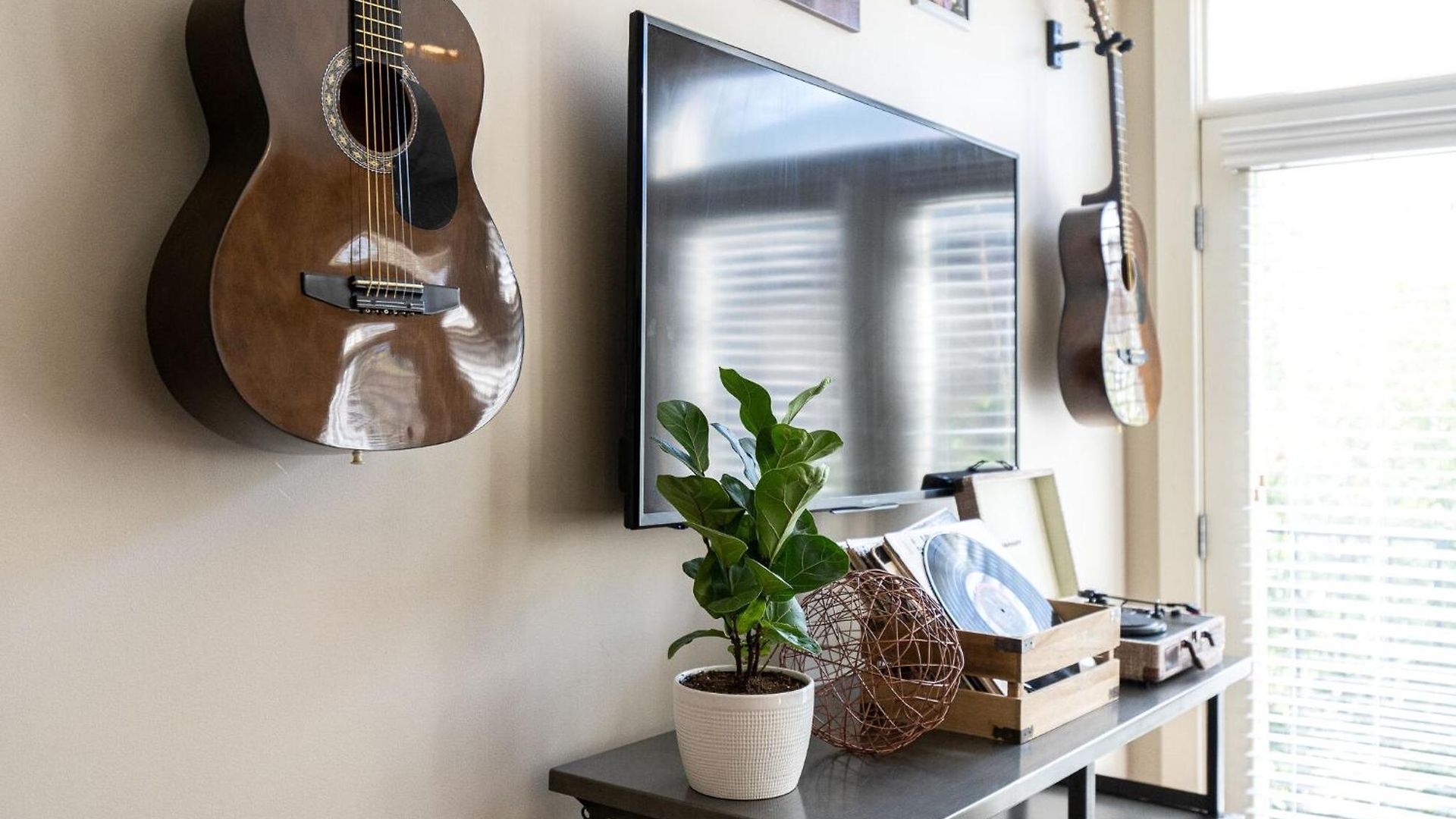 Apartment Modern 3-story West End - Free 2-car Garage Nashville