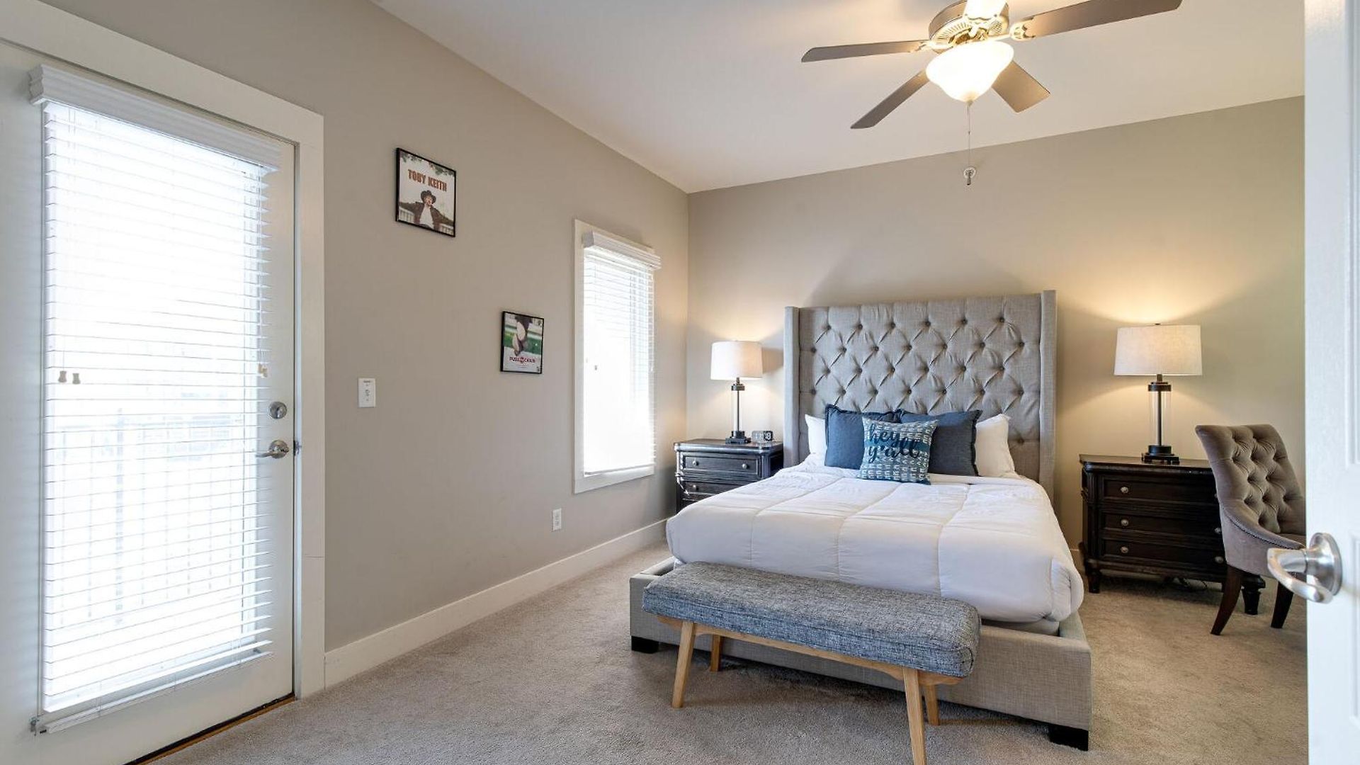 Modern 3-story West End - Free 2-car Garage Apartment *