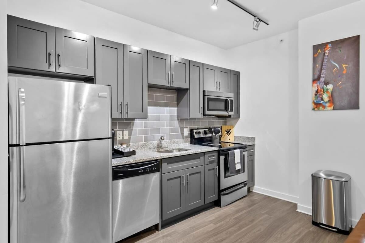 Cozysuites Music Row Spacious 1br Nashville! 56 Apartment