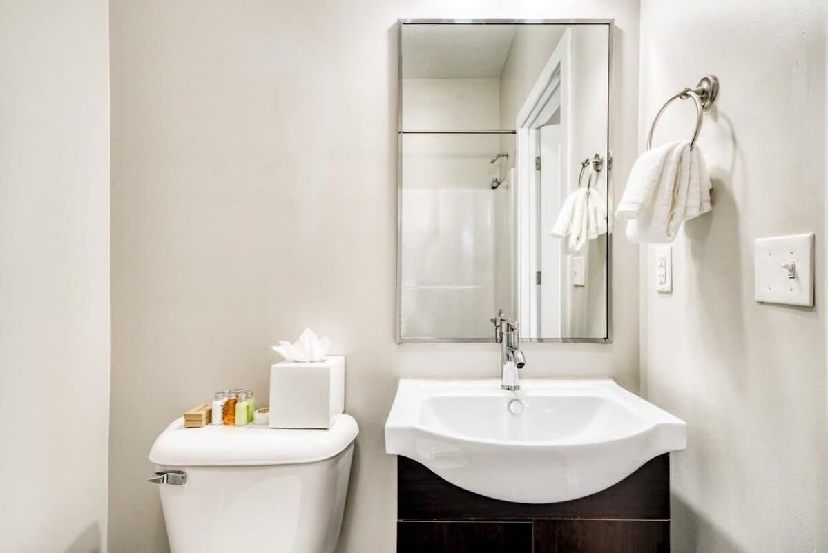 Cozysuites Musicrow Spacious 2br In Nashville! 31 Apartment