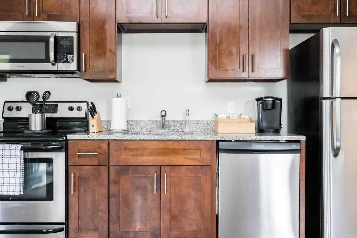 Apartment Cozysuites Music Row Stunning 2br In Nashville! 35 Nashville