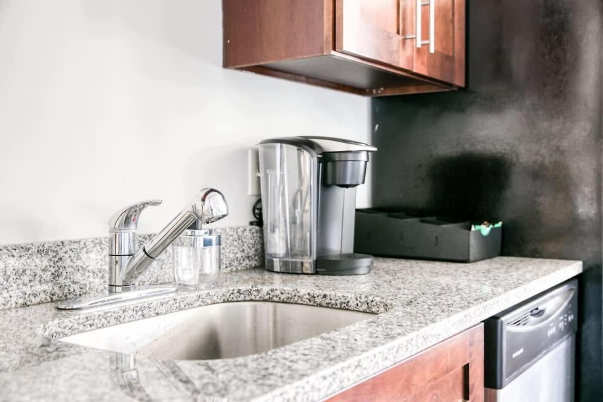 Cozysuites Music Row Chic 1br In Nashville! 12 * Nashville