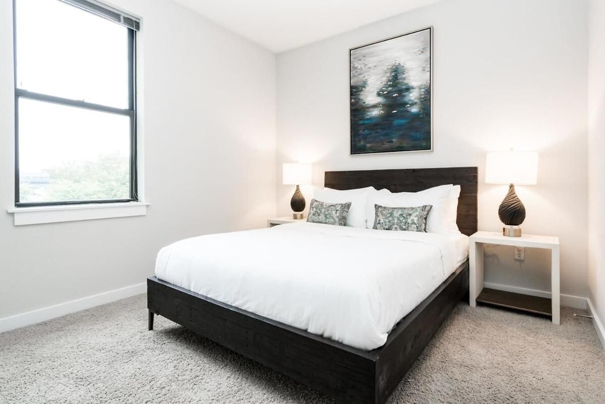 Cozysuites Two Charming Music Row *