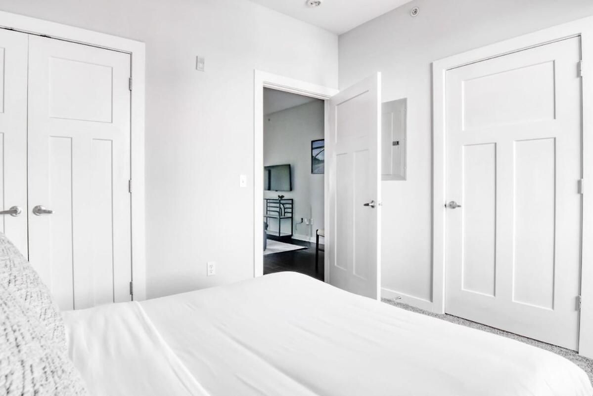 Two Cozysuites Charming Music Row Apartment