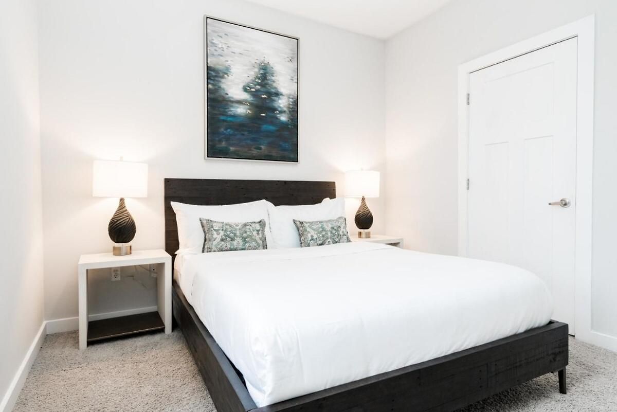 Two Cozysuites Charming Music Row Apartment Nashville