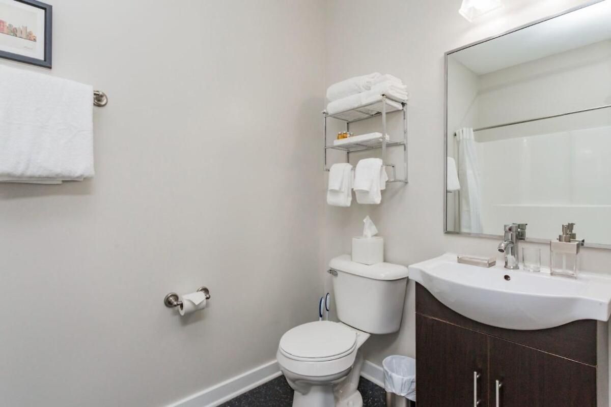 Apartment Two Cozysuites Spacious Music Row *