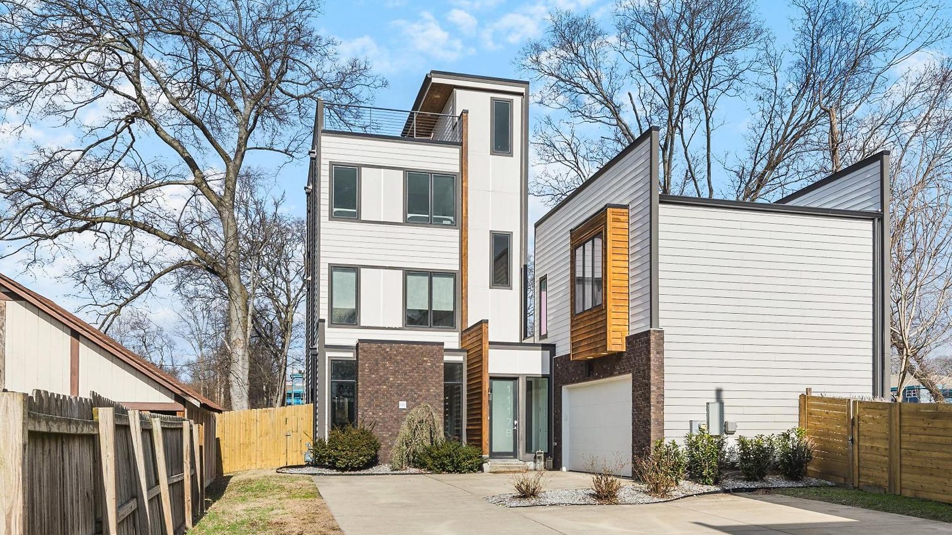 Modern Luxury Rooftop Deck, 3 Mi To Downtown Nashville