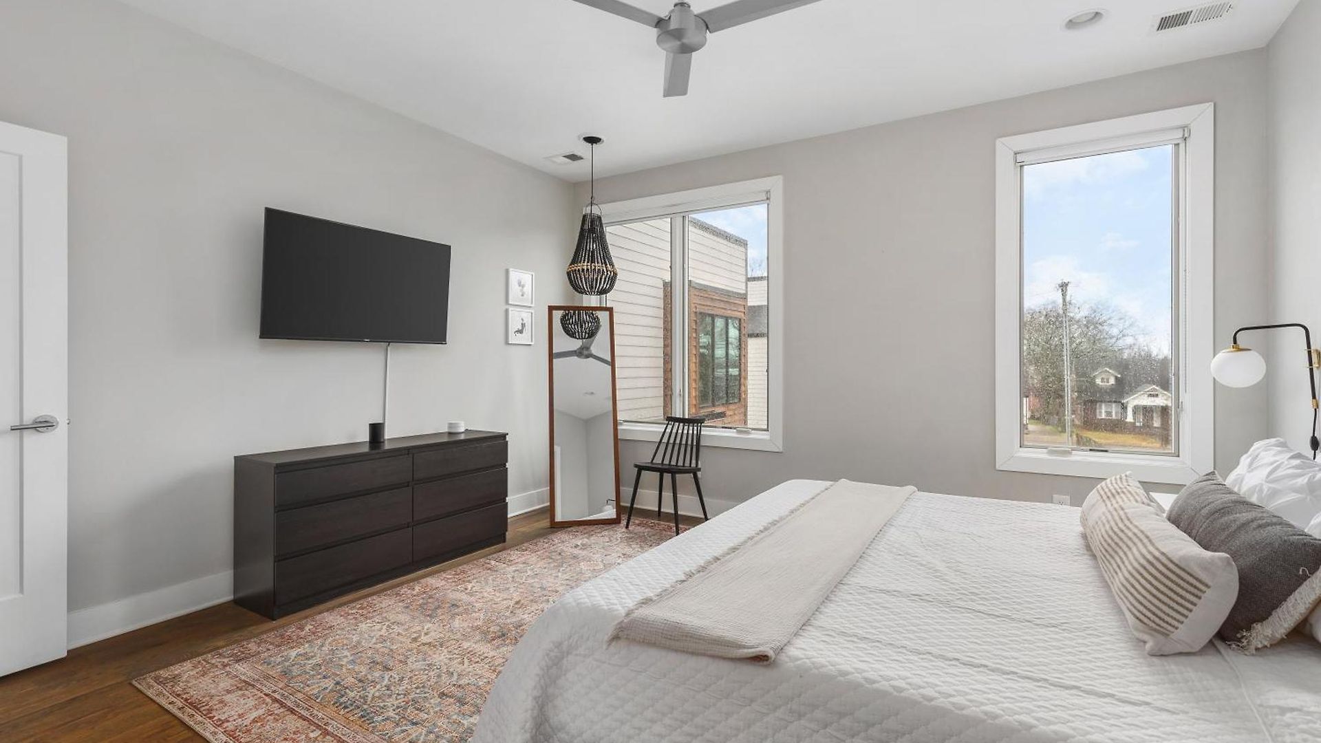 Holiday home Modern Luxury Rooftop Deck, 3 Mi To Downtown Nashville