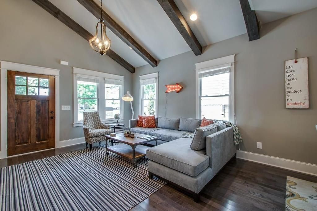 1-story Family With Fenced Yard, Grill, Parking, Sleeps 10, 5 Mins To Five Points & Nissan Stadium, Smart Tvs, Pet-friendly Yard, Patio For Bbqs, Ideal Getaway For Families, 24 Hr Hospitality