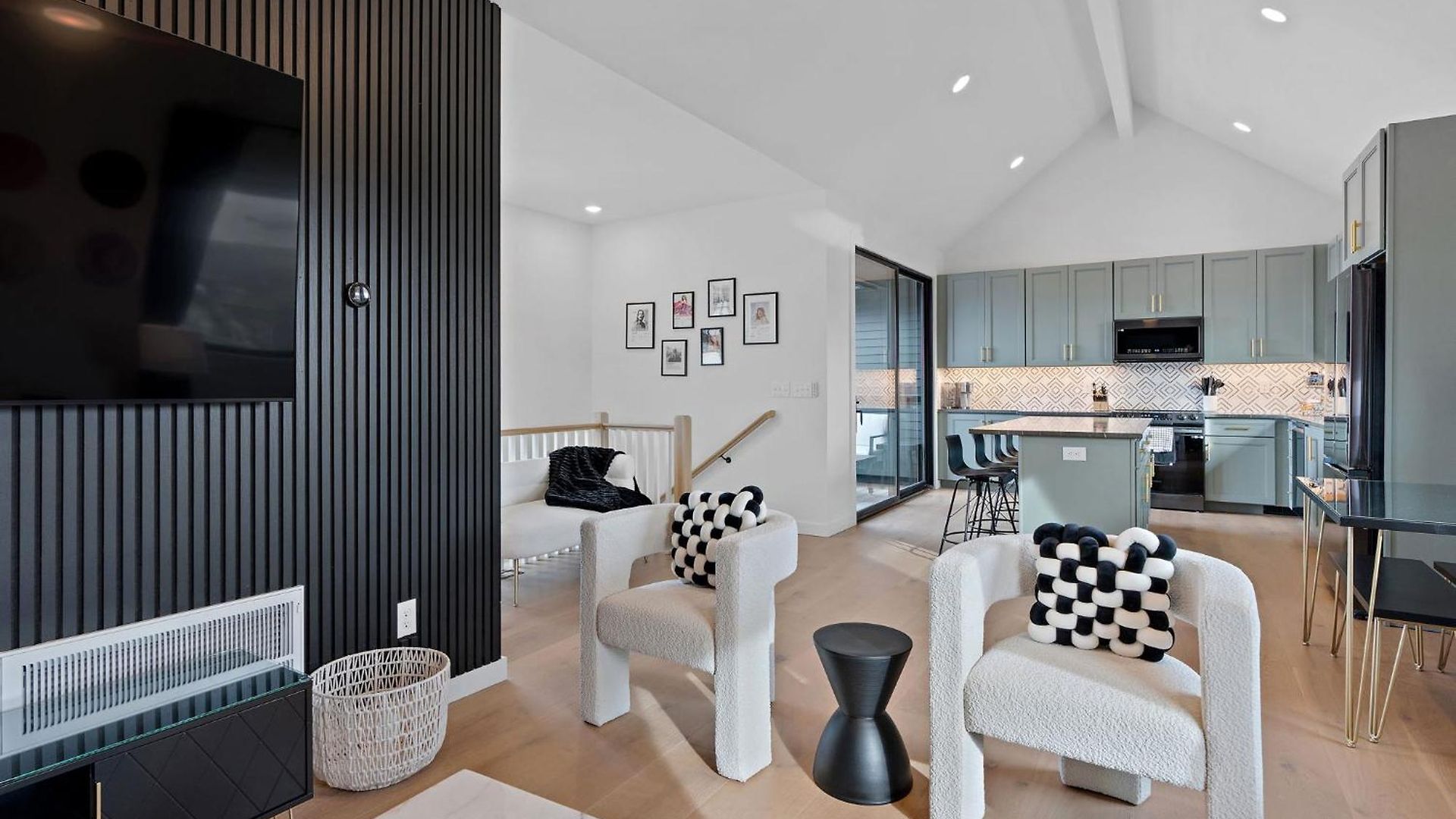 Holiday home Music Row Townhome *