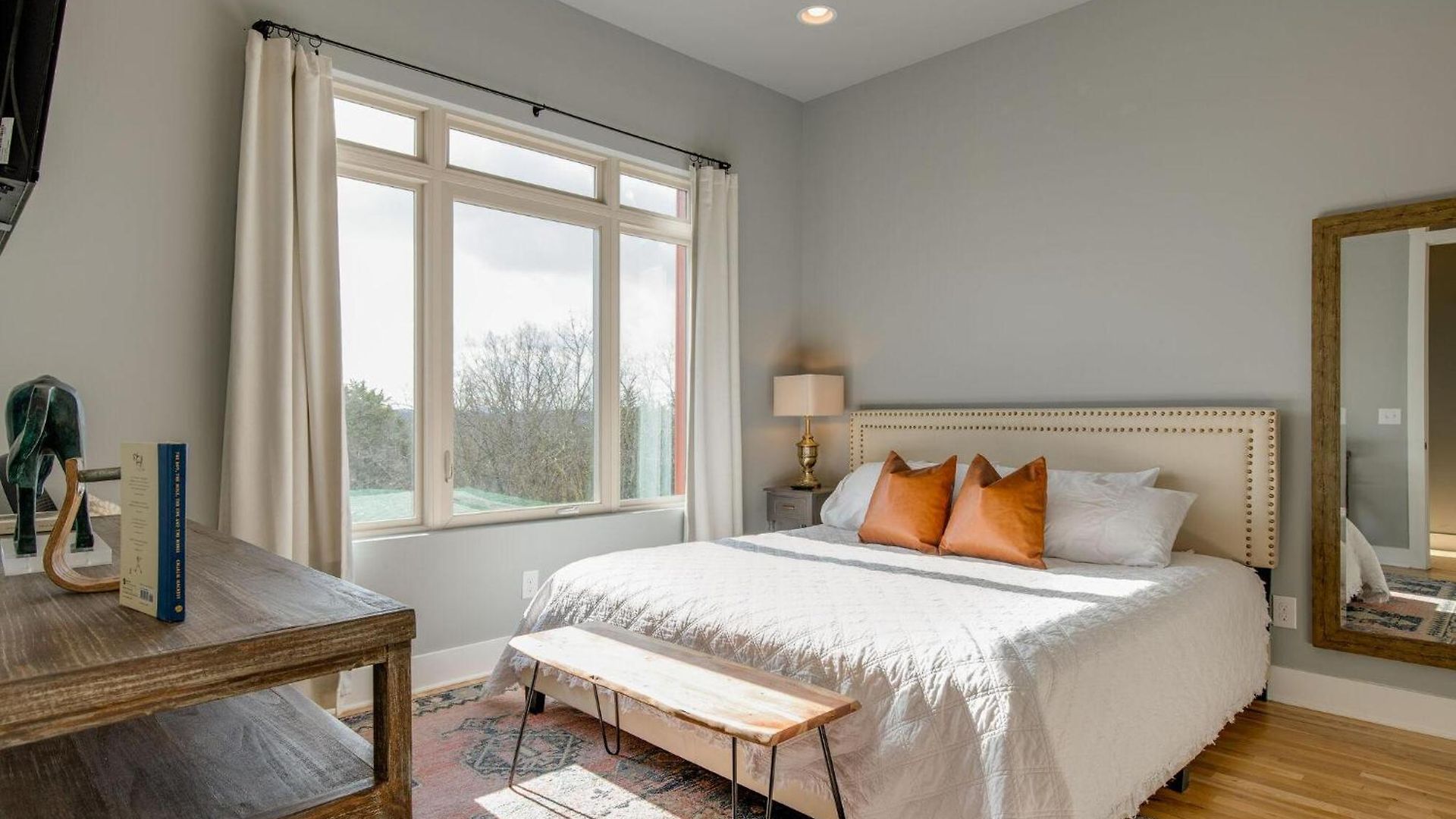 Holiday home - 970 B Youngs Ln *