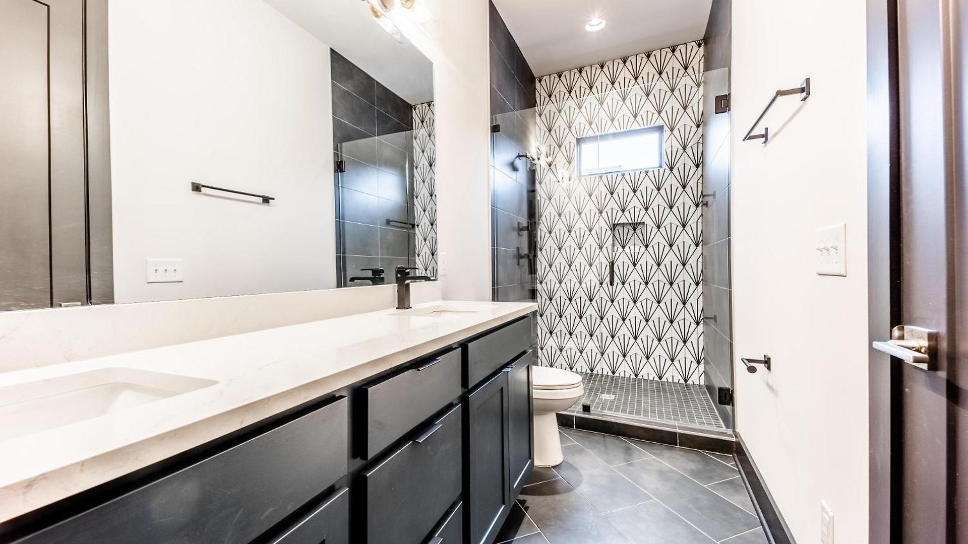 - 1037 Southside Ct #2 & #3 - Combo Holiday home