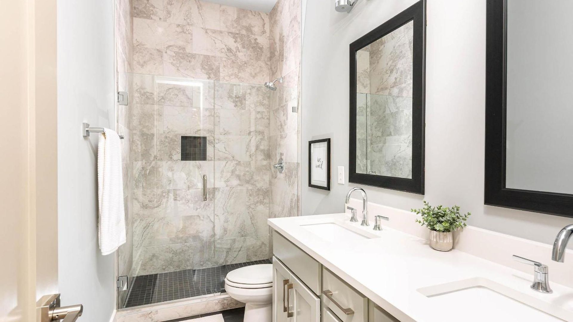 - 970 B Youngs Ln * Nashville
