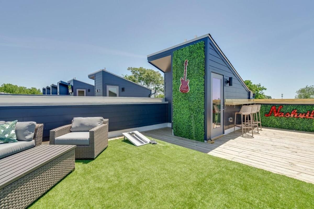 East Nash Double - 26 Beds Fast