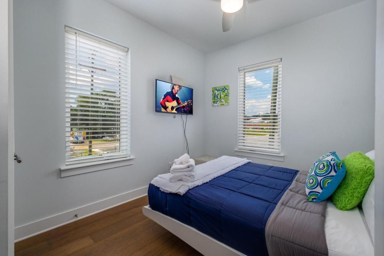 Is Not A Listing Holiday home *