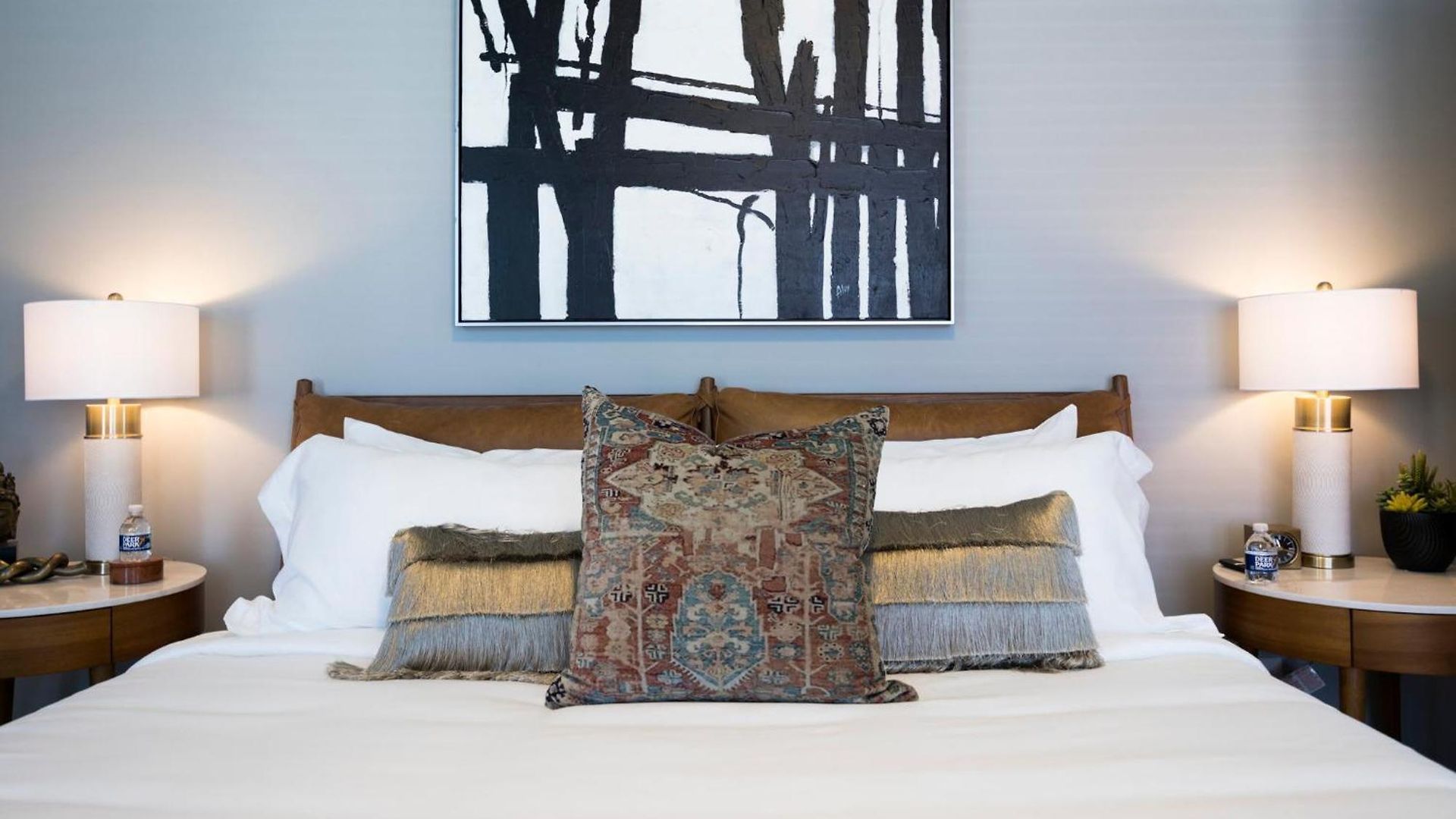 Rooftop Skyline Views Dt Nash Sleeps 12