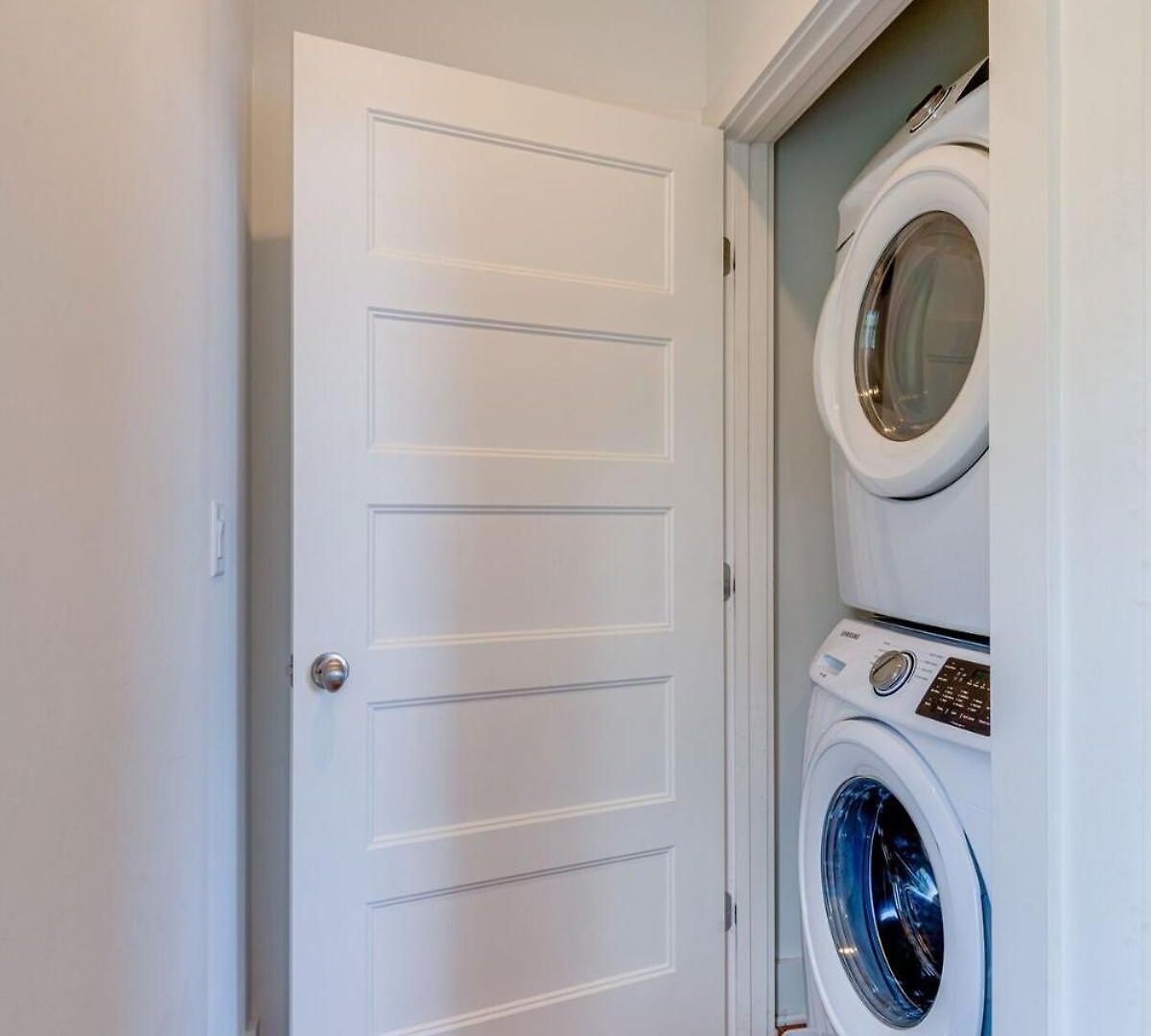 10 Percent Off New Downtown Sleeps 8 Nashville