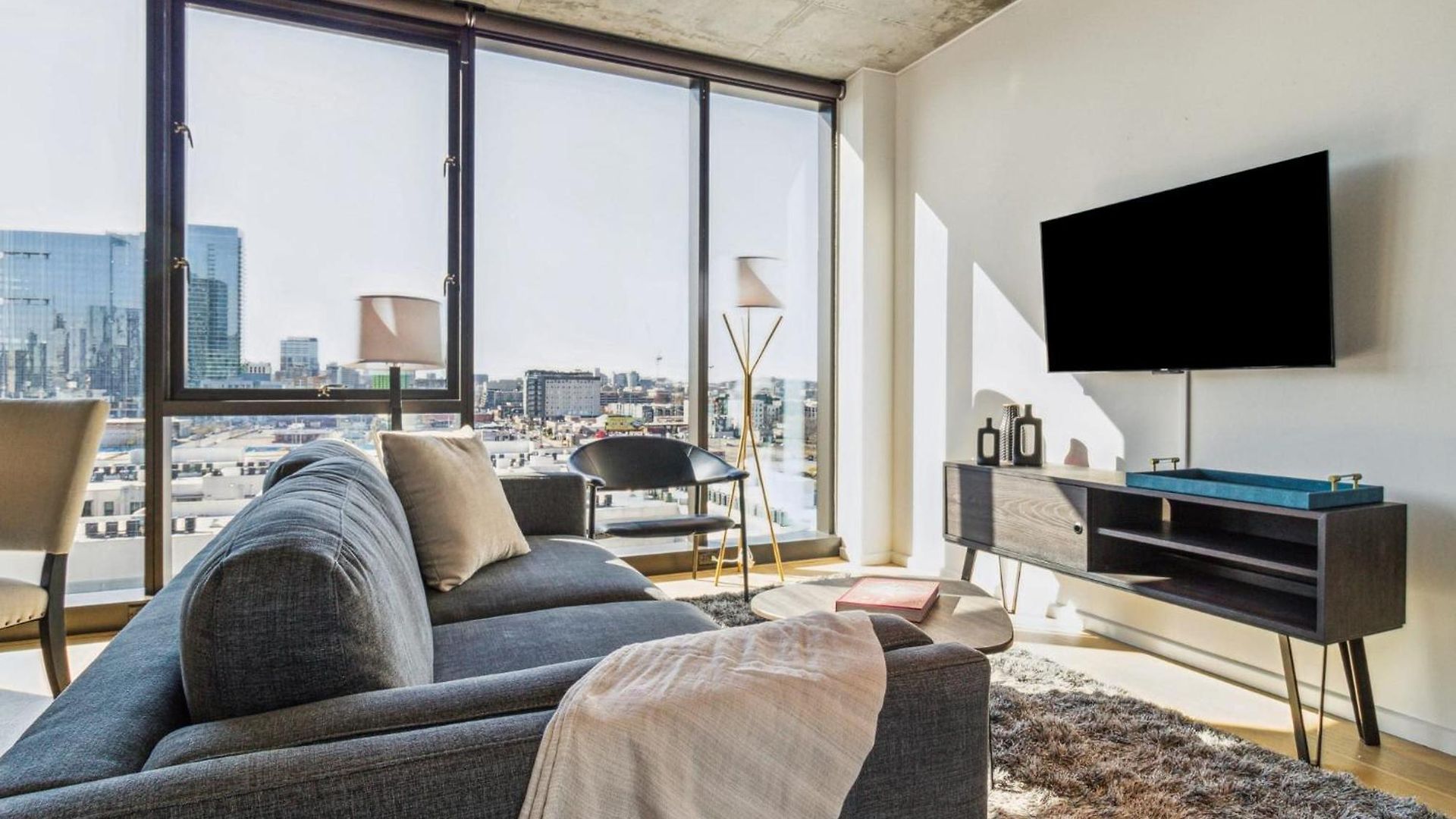 Contemporary City Living In * Nashville