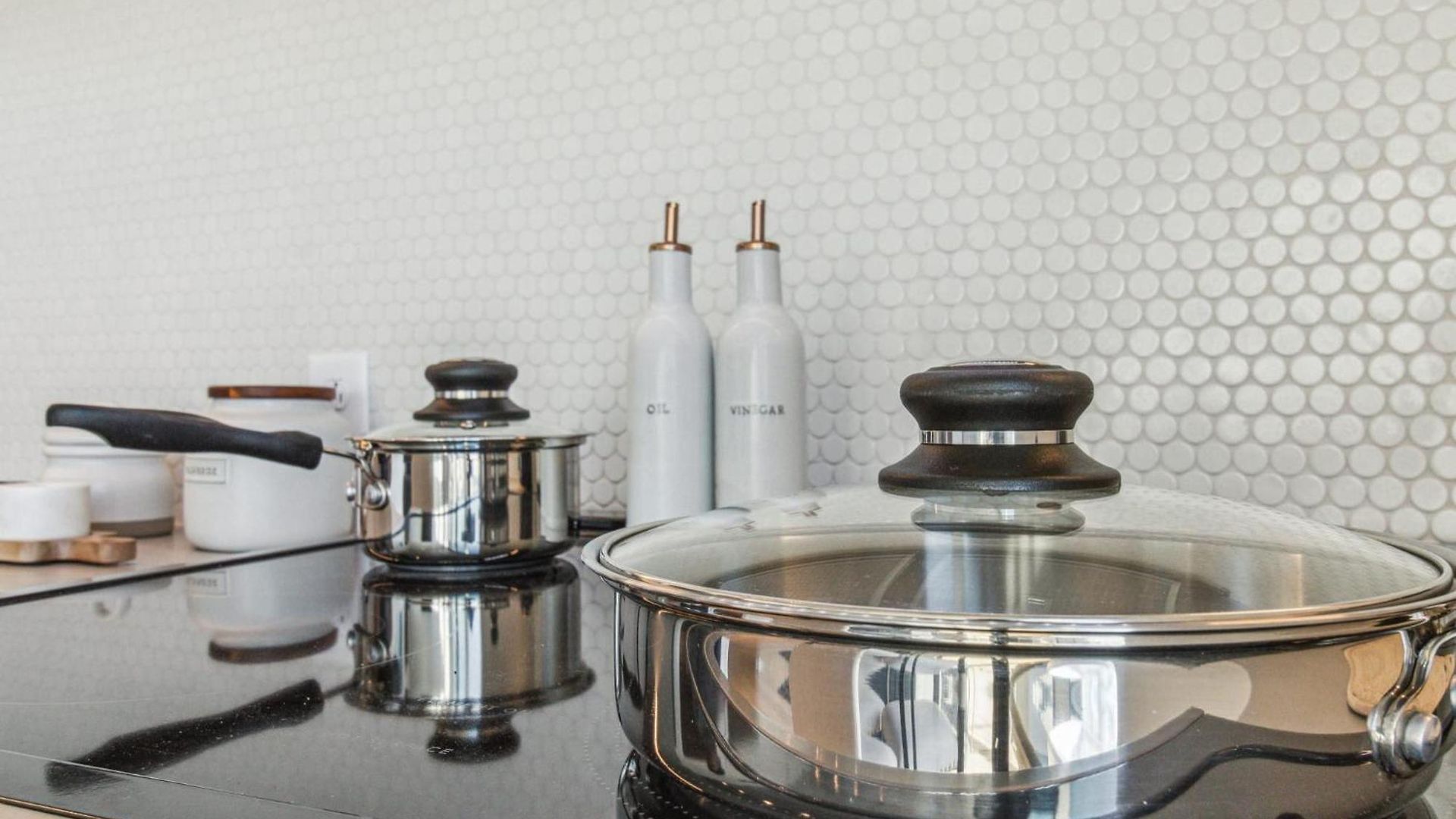 Contemporary City Living In Apartment Nashville