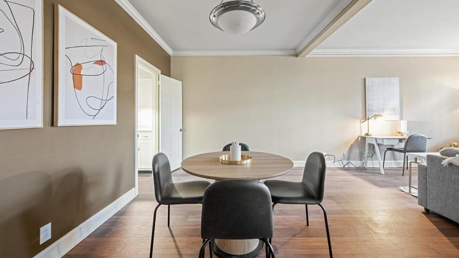 Apartment Landing - Modern With Amazing Amenities *