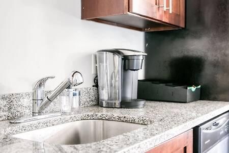 Cozysuites Music Row Modern 1br In Nashville! 32 * Nashville