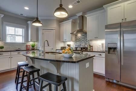 Twin Belmont Homes W 8 King 4 Living Sleep Up To 24 Guests Walk To Belmont & Vanderbilt Near Music Row The Gulch & 12 South 2 Miles To Broadway Smart Tvs Parking 24 Hr Hospitality