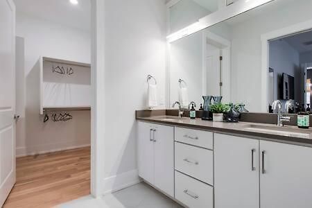 Chic Vandy With Garage - 3 Miles To Broadway Holiday home Nashville
