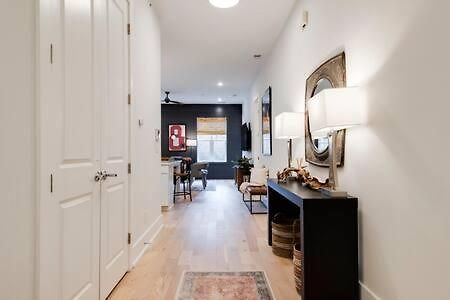Chic Vandy With Garage - 3 Miles To Broadway *