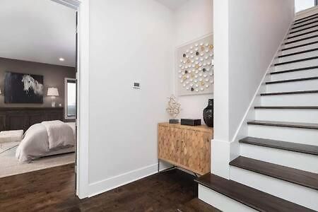 Skyline View Mansion, Hot Tub, Close To Downtown, Less Than 10 Mins To 5 Points And Broadway, 3 Spacious Suites, Workspace, Garage Spaces And Ample Parking, 24 Hr Hospitality