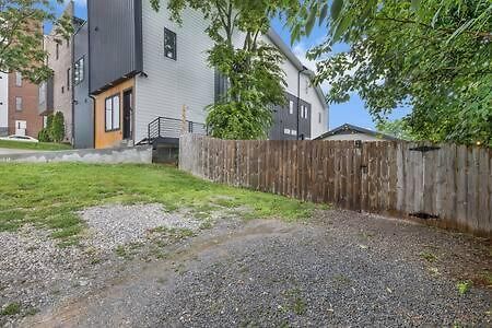 The Blue - 4 Beds And 7 Mins To Broadway! Nashville