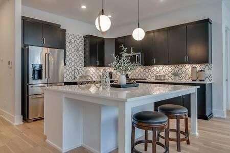 Roomy 1-level Near Vanderbilt With Parking, 1 Story, Secure Parking, Patio 3 Miles To Broadway Holiday home Nashville