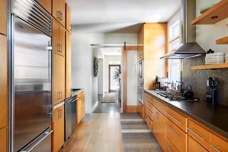 Holiday home Chic 4br With Fenced Yard Walk To Dining Parking 5 Mins To Nissan Stadium Less Than 2 Miles To Broadway Workspace Parking 24 Hr Hospitality Great For Families