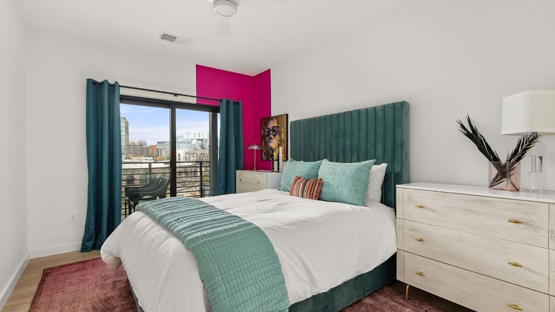 Hyve Apartment *