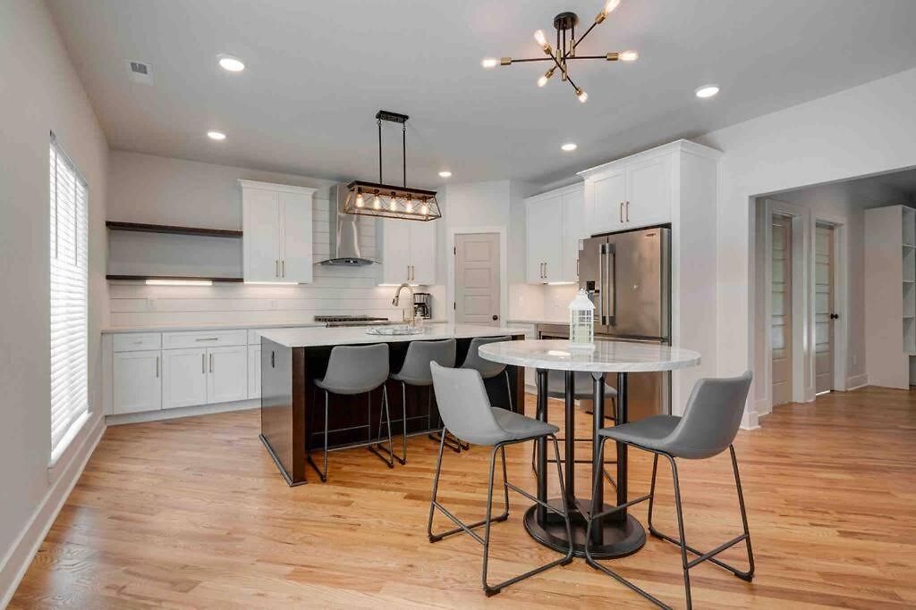 Luxurious In The Heart Of Downtown Nashville