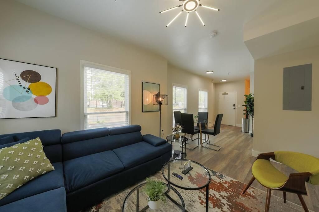 Comfy 1br With King Bed And Optional Parking Near Gulch & Midtown Walk To The Parthenon * Nashville