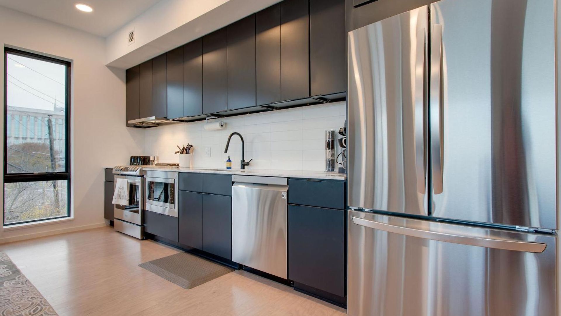 The Riverfront Vip - Walk To Broadway & Nissan Stadium - Free Garage Nashville