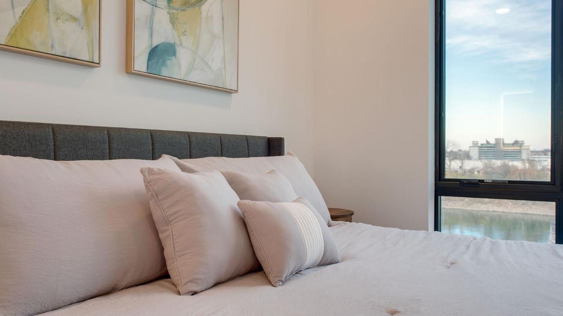 Apartment The Riverfront Vip - Walk To Broadway & Nissan Stadium - Free Garage