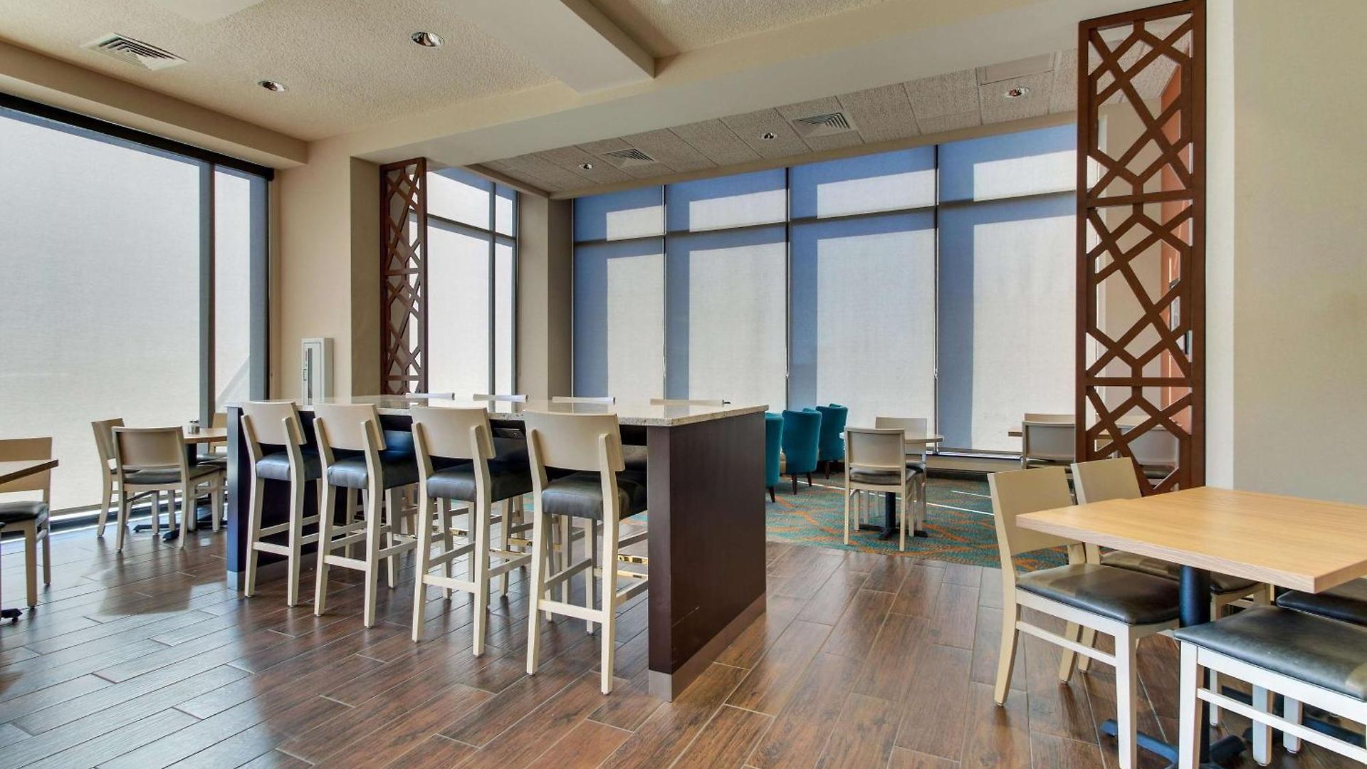 Drury Plaza Downtown Hotel 4*