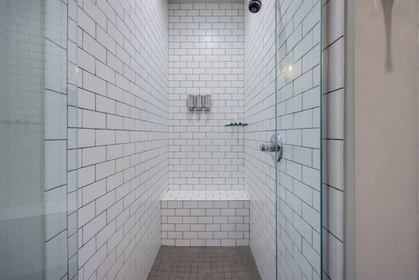 Weho Home, Geodis Park, Mini-golf, Arcade, 10min To Downtown! Sleeps 10! *