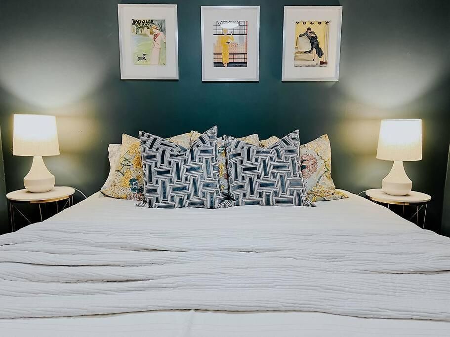 Apartment Dreami East - 2br Retreat With Cozy Patio And Mini Golf *