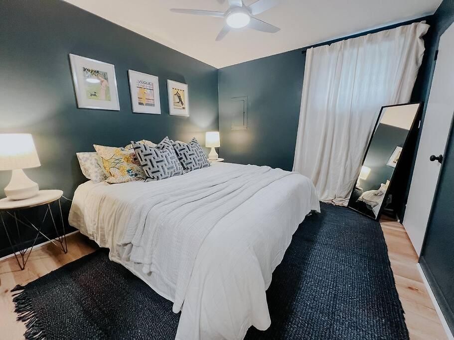 Apartment Dreami East - 2br Retreat With Cozy Patio And Mini Golf *